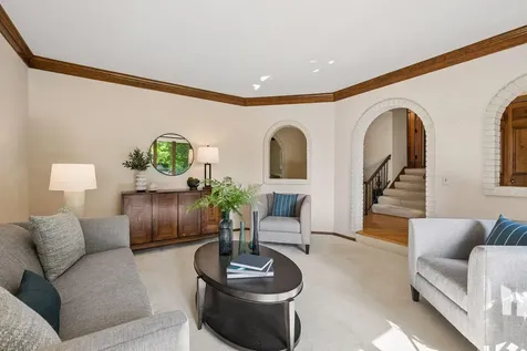 9572 Morris Circle Bloomington MN 55437