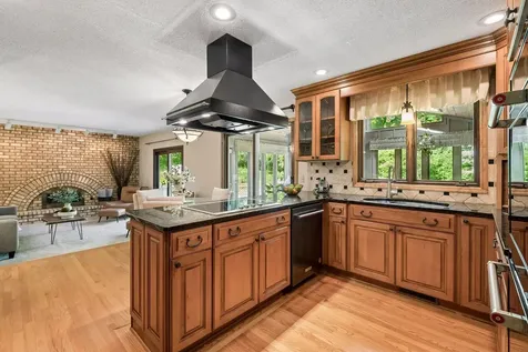 9572 Morris Circle Bloomington MN 55437