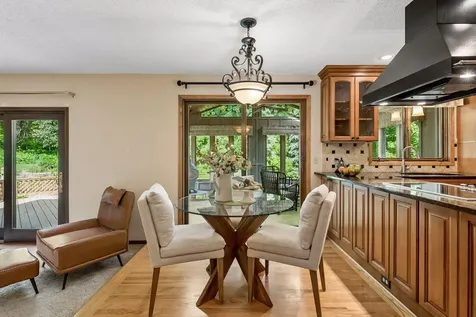 9572 Morris Circle Bloomington MN 55437
