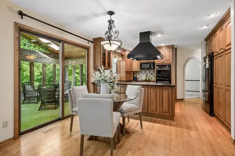 9572 Morris Circle Bloomington MN 55437