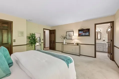 9572 Morris Circle Bloomington MN 55437