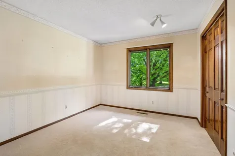 9572 Morris Circle Bloomington MN 55437