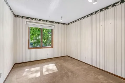 9572 Morris Circle Bloomington MN 55437