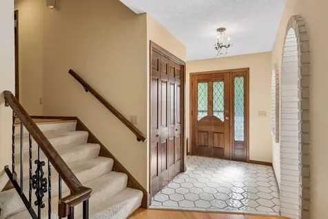 9572 Morris Circle Bloomington MN 55437