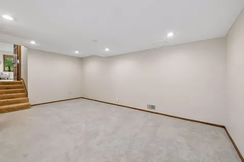 9572 Morris Circle Bloomington MN 55437