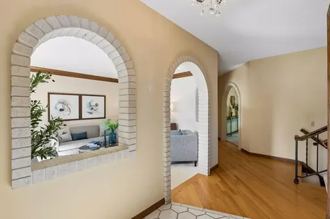 9572 Morris Circle Bloomington MN 55437
