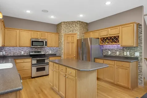 16098 Kennard Court Lakeville MN 55044