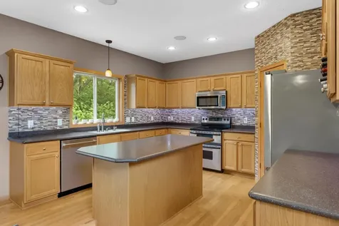 16098 Kennard Court Lakeville MN 55044