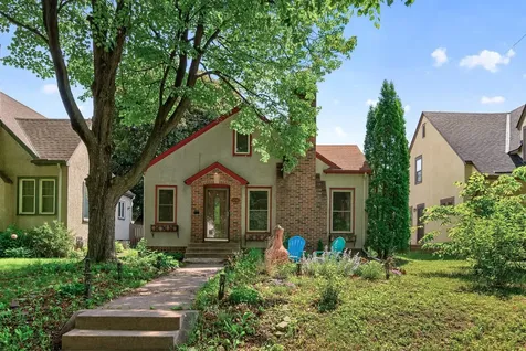 3342 Xerxes Avenue N Minneapolis MN 55412