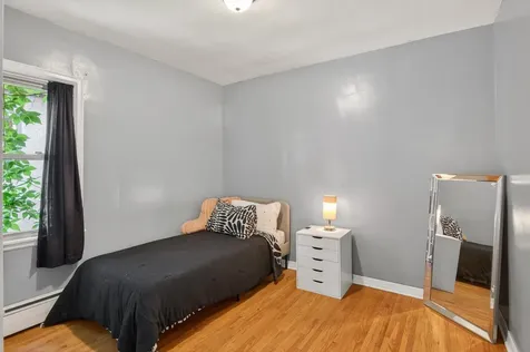 3342 Xerxes Avenue N Minneapolis MN 55412