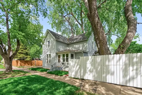 558 Osceola Avenue S Saint Paul MN 55102