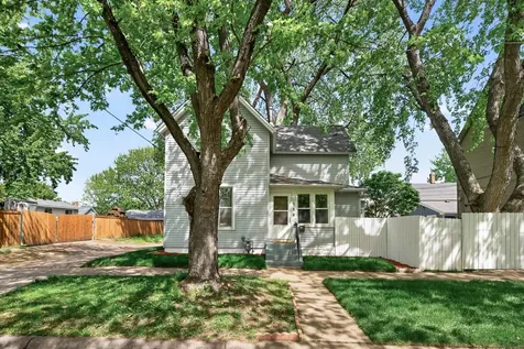 558 Osceola Avenue S Saint Paul MN 55102
