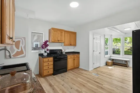 558 Osceola Avenue S Saint Paul MN 55102