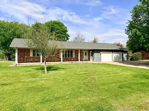 615 Lake Avenue E Fulda MN 56131