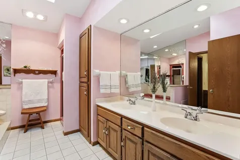 1935 Humboldt Avenue West Saint Paul MN 55118