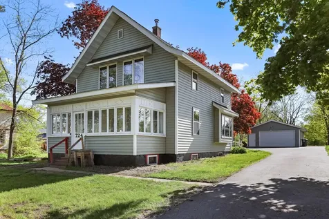 724 1st Street N Waterville MN 56096