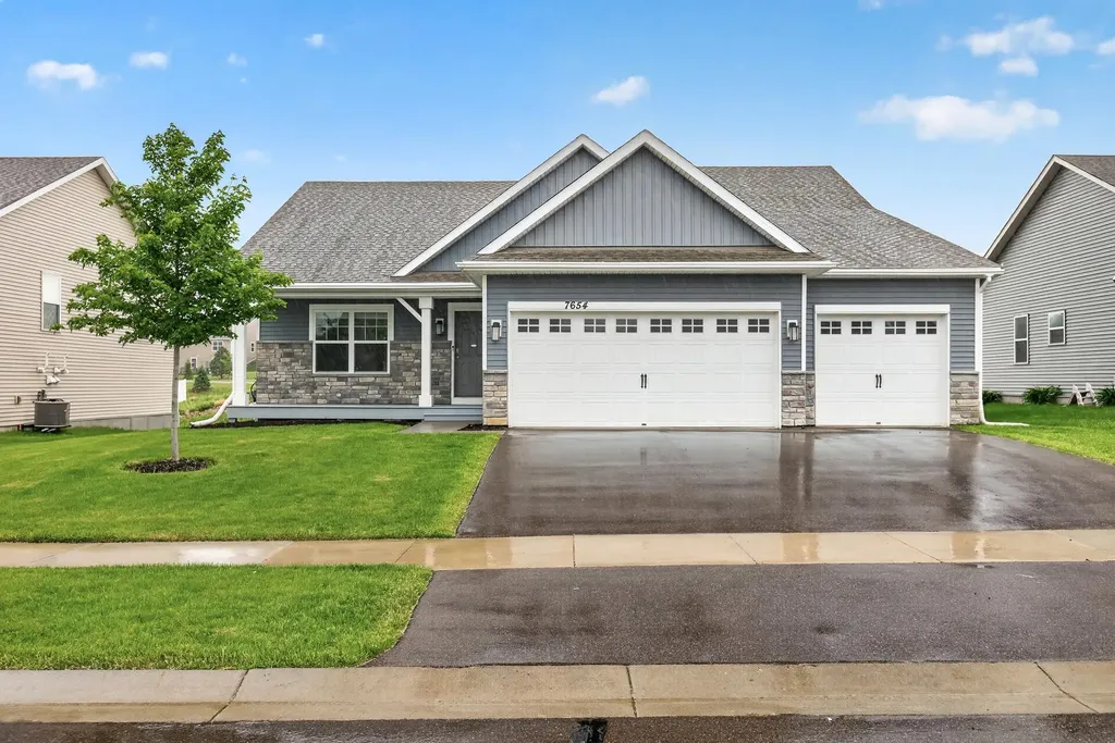 7654 207th Street W Lakeville MN 55044