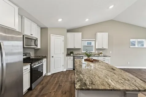 7654 207th Street W Lakeville MN 55044