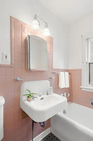 4019 Xerxes Avenue S Minneapolis MN 55410