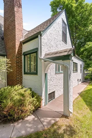 4019 Xerxes Avenue S Minneapolis MN 55410