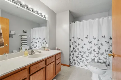 2231 Penn Place North Saint Paul MN 55109