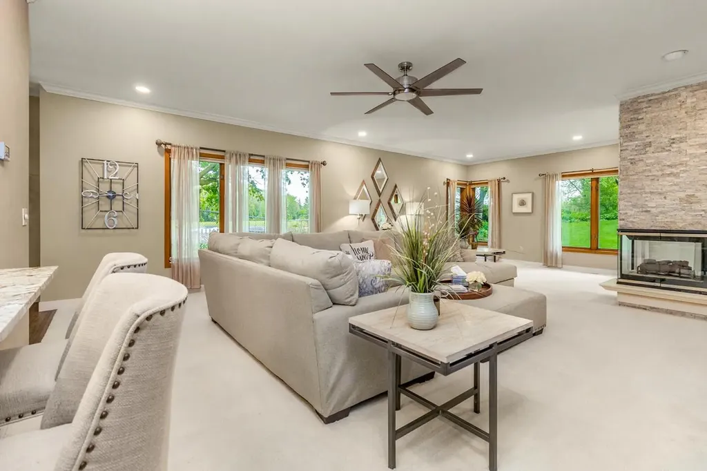 1900 Victoria Road S Mendota Heights MN 55118