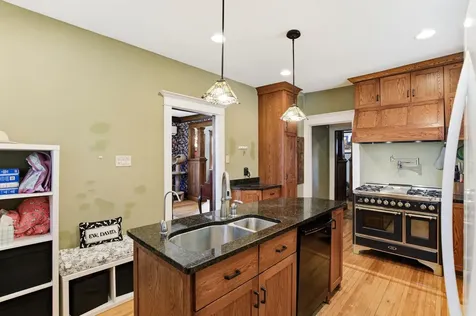 1609 Sherburne Avenue Saint Paul MN 55104