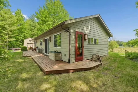 821 25 1/2 Avenue Cumberland WI 54829