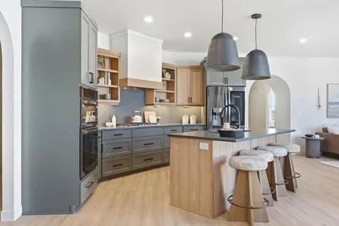 6444 Sun Valley Boulevard Horace ND 58047