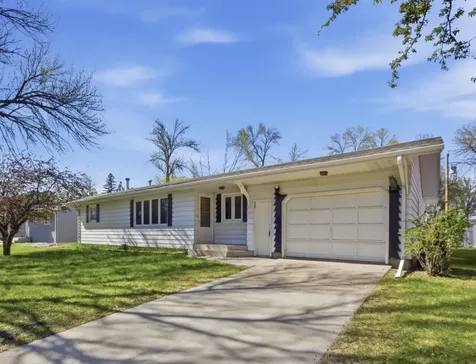 208 10 1/2 Avenue W West Fargo ND 58078
