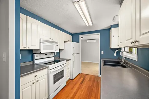 5200 Greenwood Circle Excelsior MN 55331