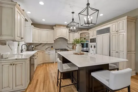9001 Springwood Drive Woodbury MN 55125