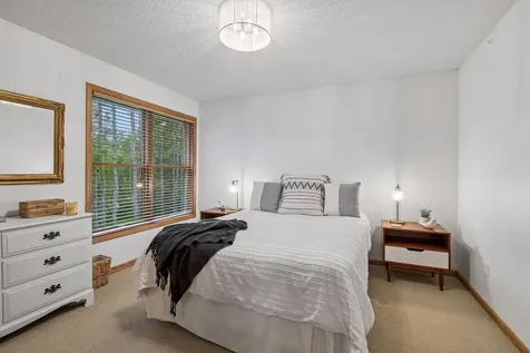 9001 Springwood Drive Woodbury MN 55125