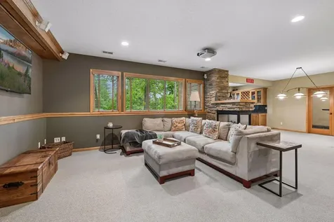 9001 Springwood Drive Woodbury MN 55125