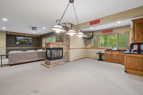 9001 Springwood Drive Woodbury MN 55125