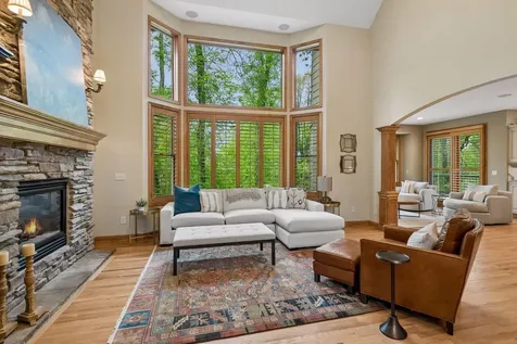9001 Springwood Drive Woodbury MN 55125