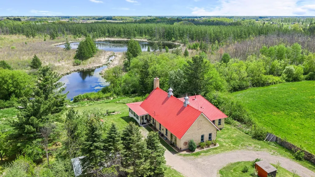 8825 Greeley Loop Braham MN 55006