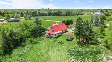 8825 Greeley Loop Braham MN 55006