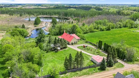 8825 Greeley Loop Braham MN 55006