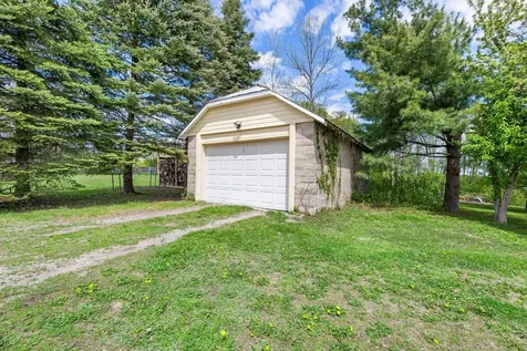 8825 Greeley Loop Braham MN 55006