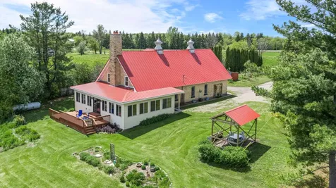 8825 Greeley Loop Braham MN 55006