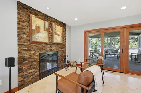 2734 Shadow Wood Court Chaska MN 55318