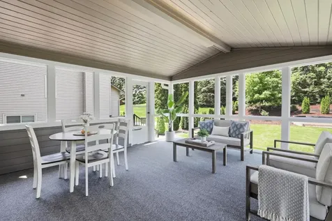 2734 Shadow Wood Court Chaska MN 55318