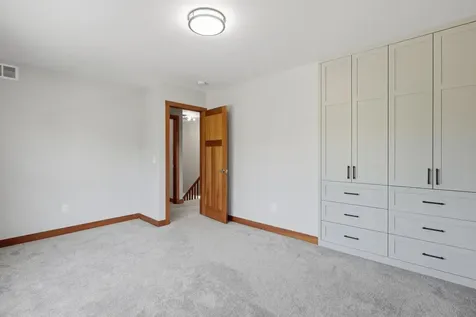 2734 Shadow Wood Court Chaska MN 55318
