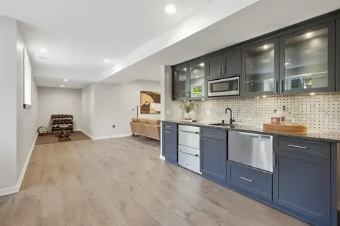 2734 Shadow Wood Court Chaska MN 55318