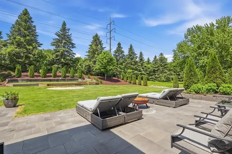 2734 Shadow Wood Court Chaska MN 55318
