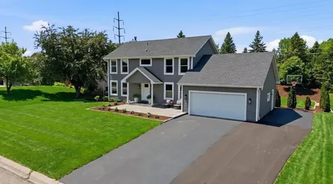 2734 Shadow Wood Court Chaska MN 55318