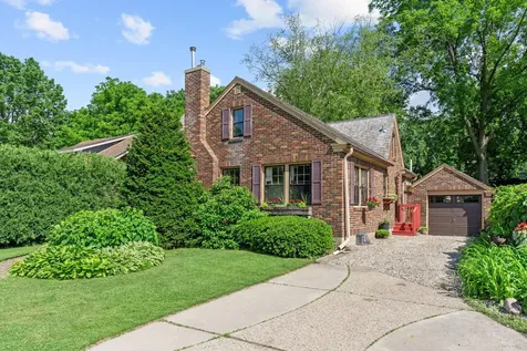 825 5th Avenue SW Faribault MN 55021