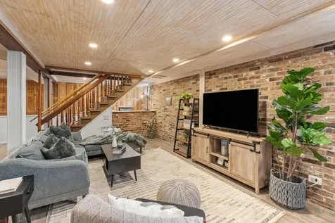 825 5th Avenue SW Faribault MN 55021