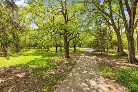 5125 Schaefer Road Edina MN 55436